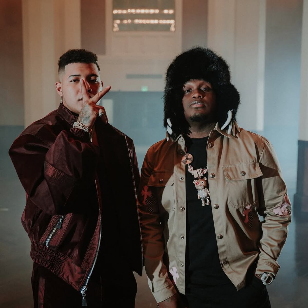 Sech y Boza encienden el mundo urbano con ‘París’, su primera colaboración