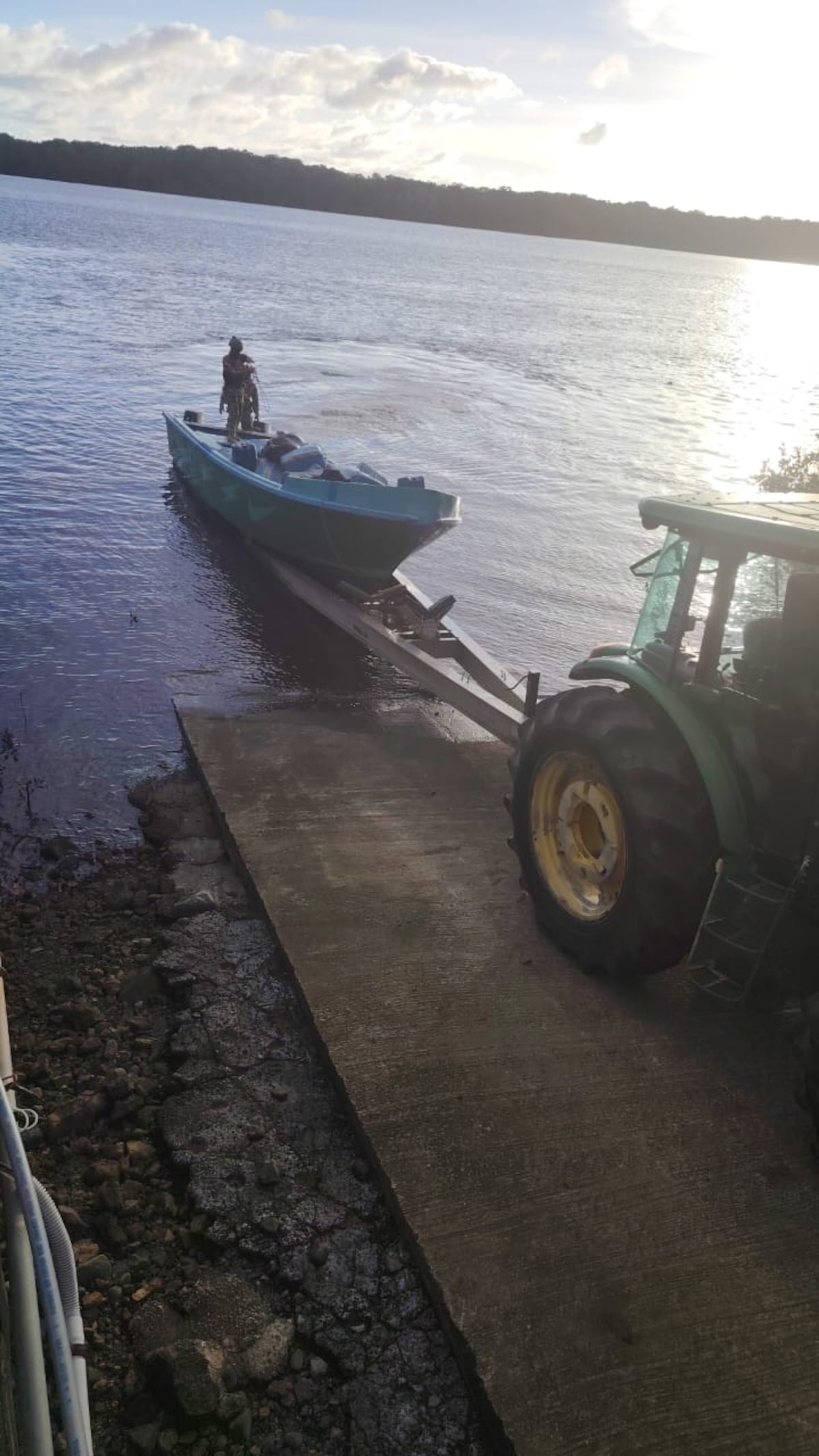 Chiriquí: Lanzaron sacos al mar y terminaron interceptados con más de mil paquetes