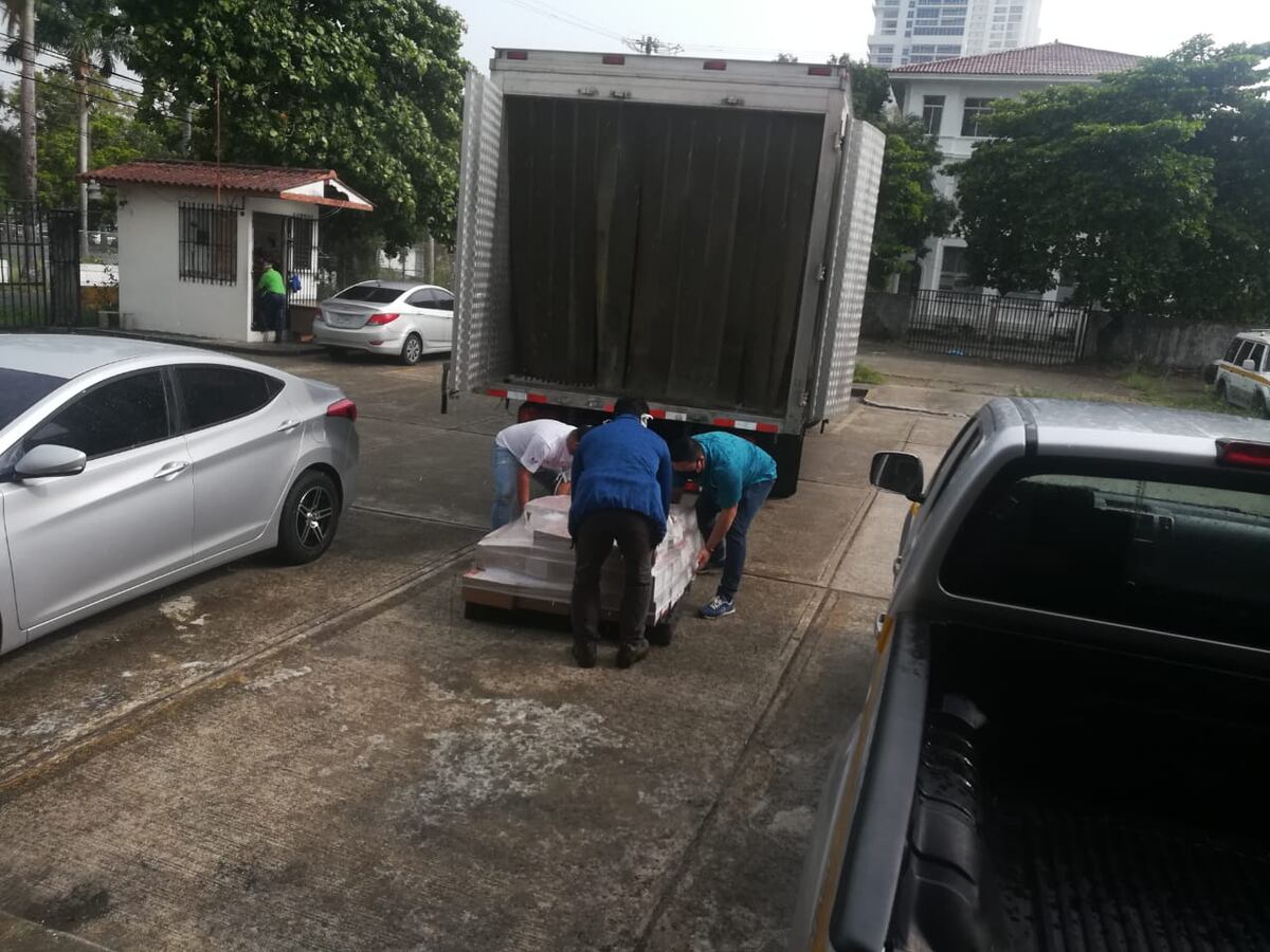 En menos de un mes más de 400 mil panameños se han vacunado contra la influenza