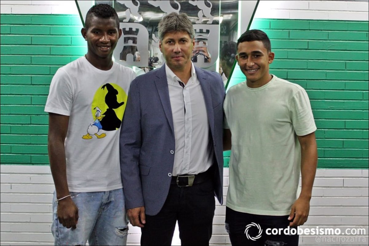 Fidel Escobar fue presentado oficialmente por el Córdoba CF de España