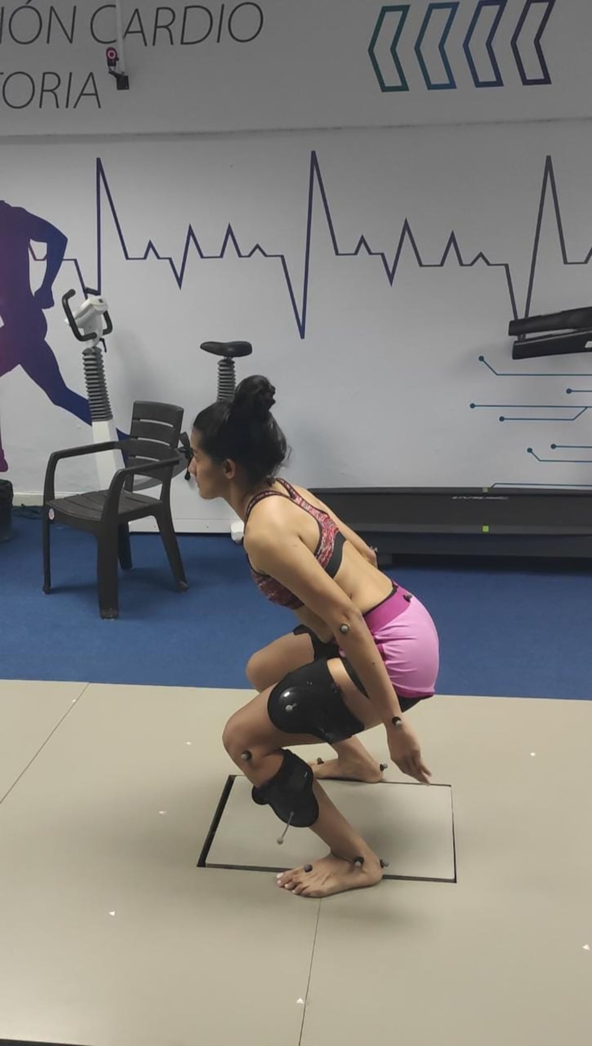 Chicas de la sele con miras al mundial se enfrentan a prueba de esfuerzo y chequeo de salud física. Exclusiva 