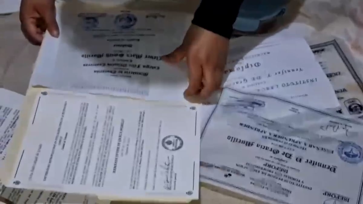 Diplomas falsos y venta de plazas de trabajo: Tribunal dicta 13 detenciones provisionales tras maratónica audiencia