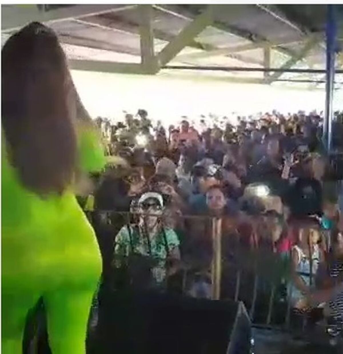 ¡Pobre la ex! Sandra se identificó con La Patrona en tremenda amanecida. Video