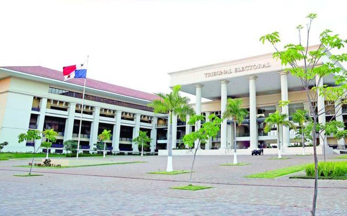 ¡GOBIERNO TENDRÁ HORARIO ESPECIAL! Para descongestionar el tráfico vehicular