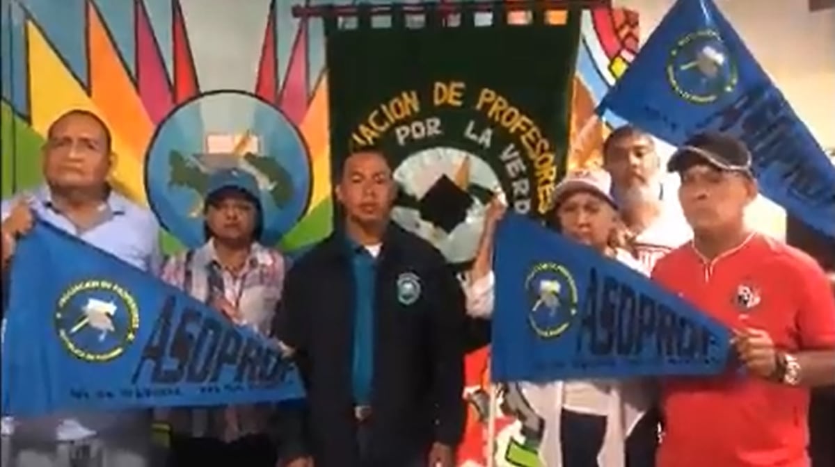 Para los que preguntan si se reinician clases este lunes, por ahora se mantiene la huelga. Educadores explican por qué. Video