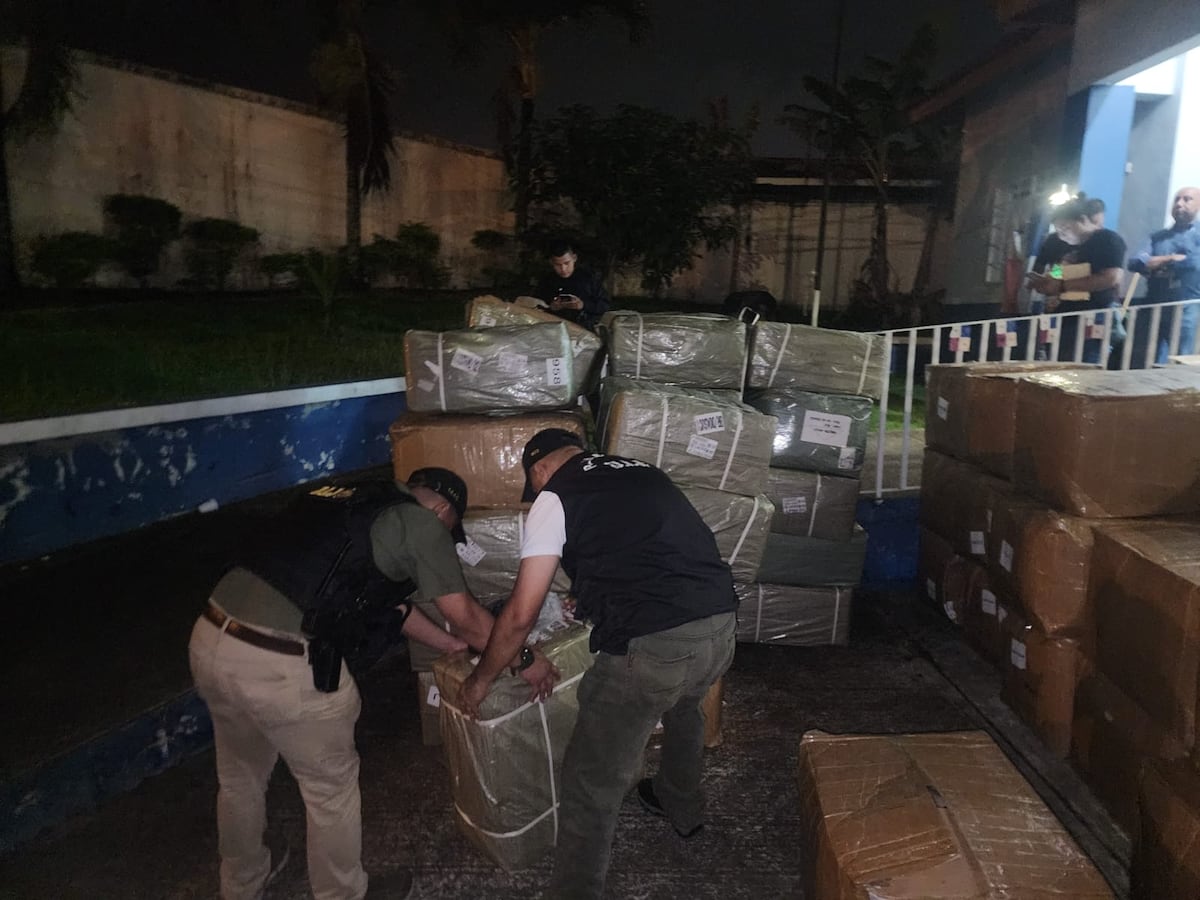 DIJ desmantela cargamento de $400 mil en mercancía falsa que viajaba entre arroz