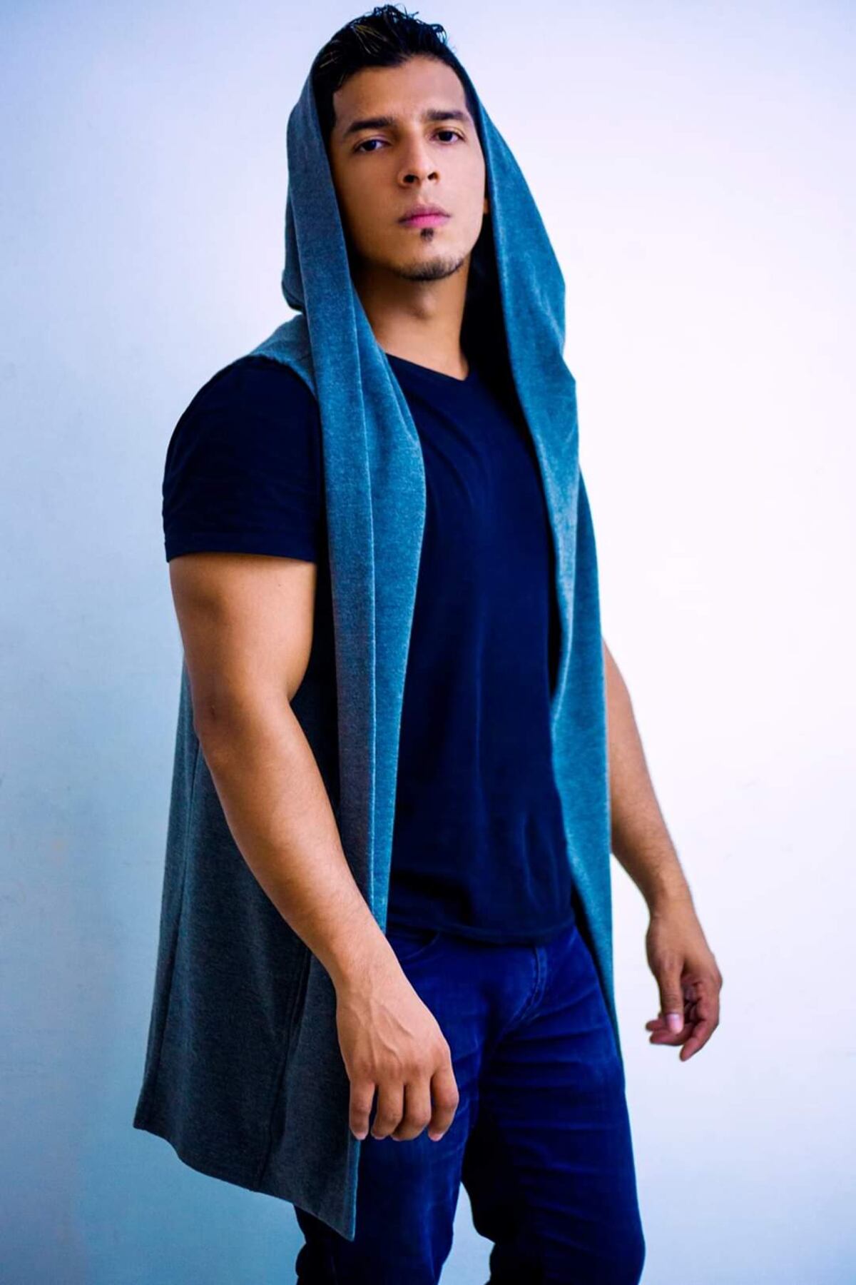 El cantante panameño Magg Brown regresa a la música y prepara nuevo lanzamiento