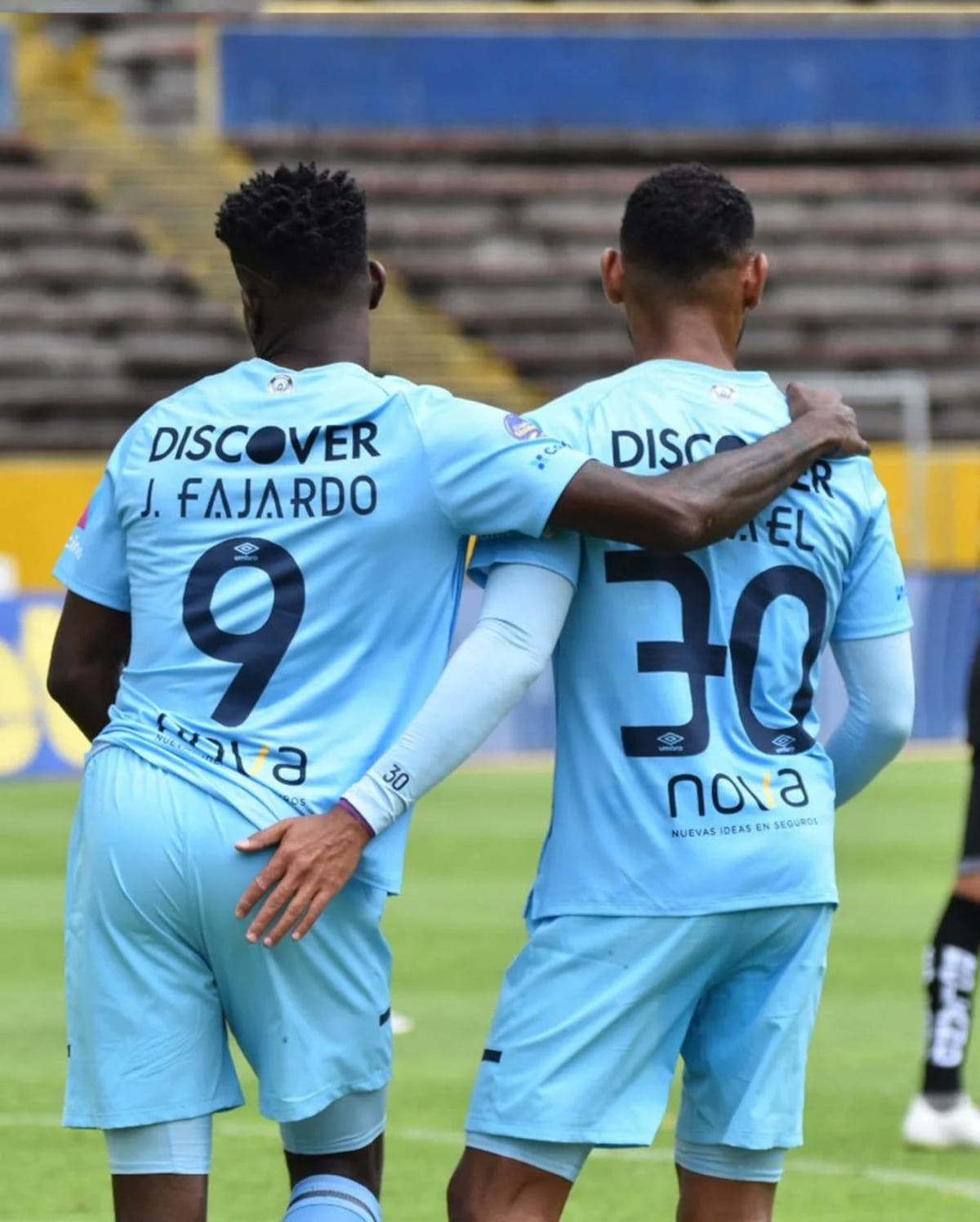 Panameños Díaz y Fajardo figuran en el debut de la Universidad Católica