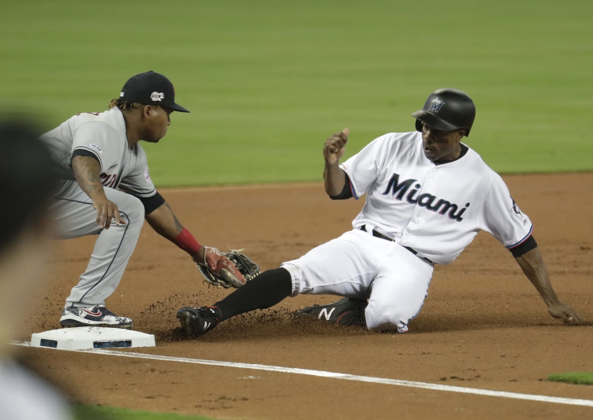 ¿Derek Jeter empieza a perder la paciencia con los Marlins?