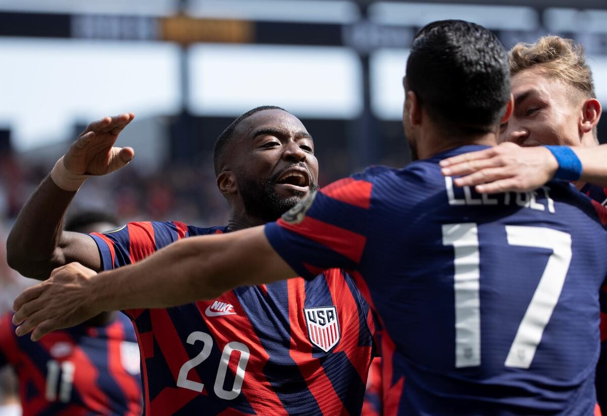 Estados Unidos se mide a Jamaica por el boletos a los octavos de final de la Copa Oro