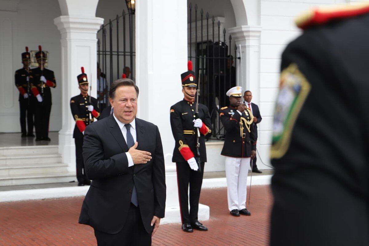 Así va el último día de Varela como presidente.  Chequee lo que hizo. Video
