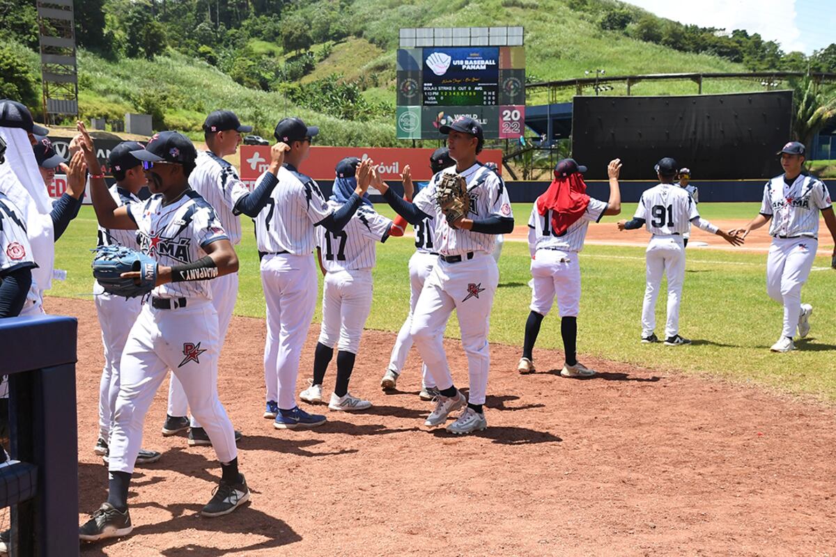 Panamá lucha con garra y clasifica al Mundial pese a derrota ante Estados Unidos