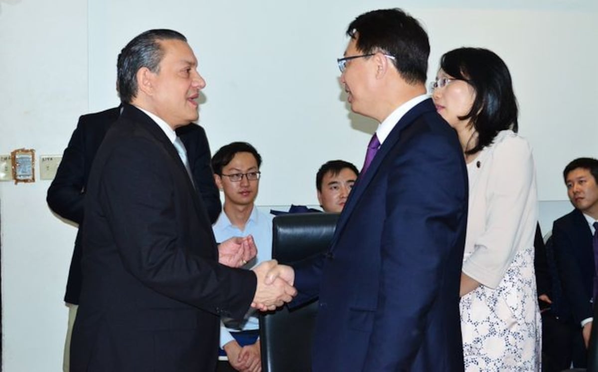 Empresarios de Jiangsu acercan sus negocios a la Zona Libre de Colón
