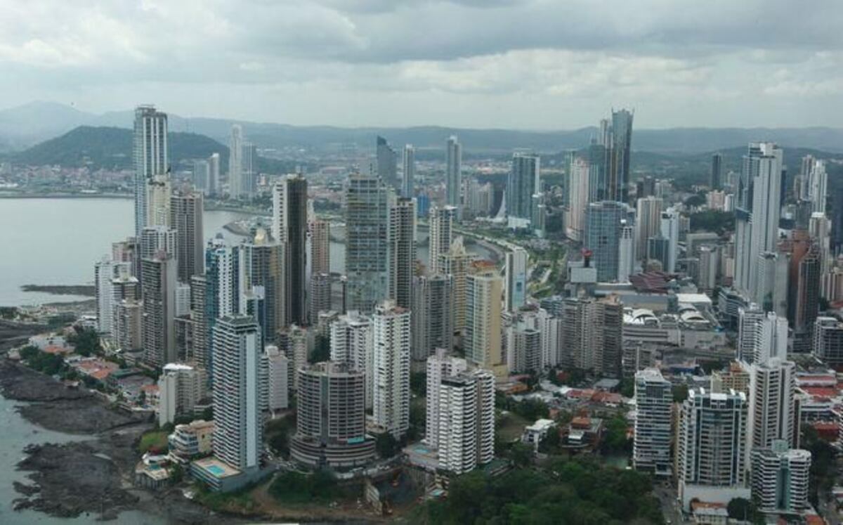 PANAMÁ EN LA LISTA NEGRA. A Varela no le parece justo y se pronuncia