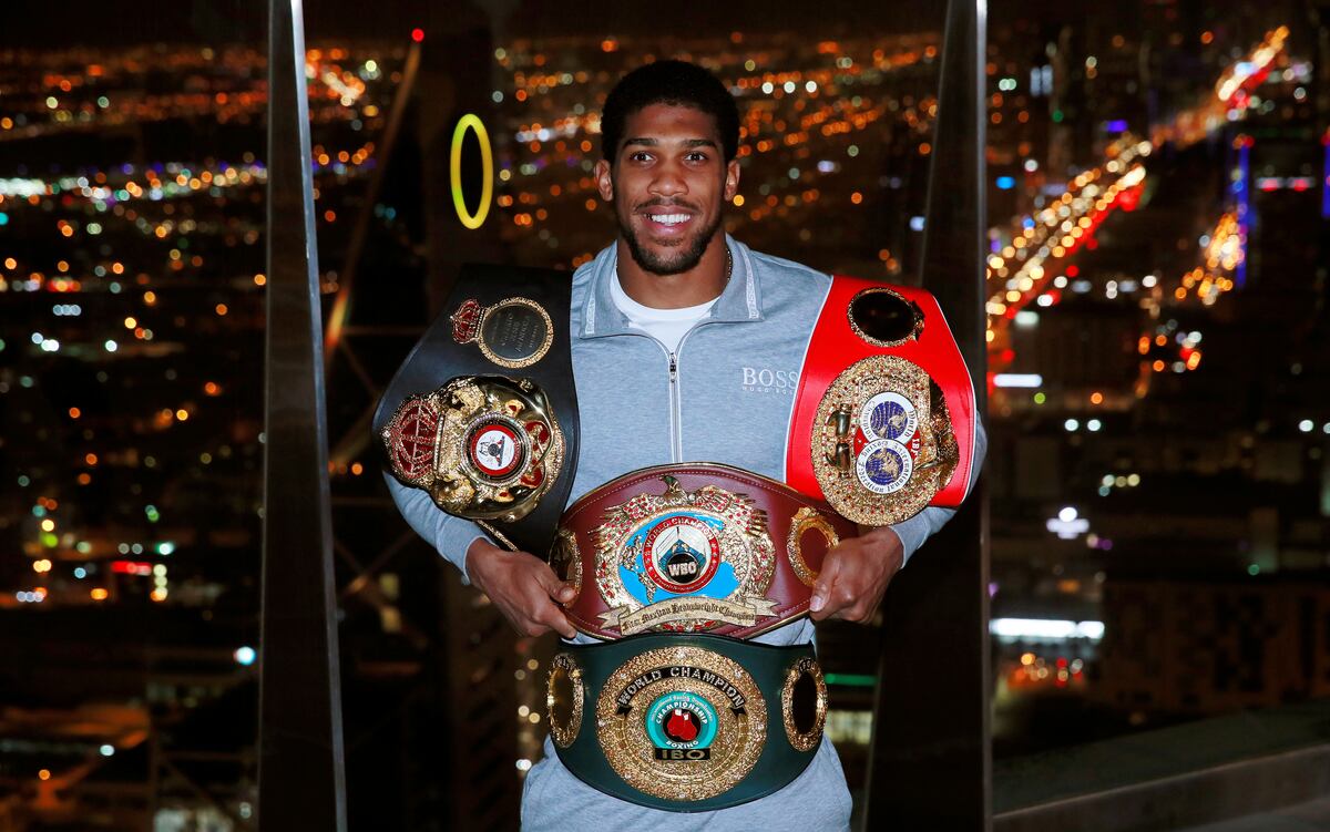 Coronavirus provoca postergación de pelea entre Joshua y Pulev por título pesos pesados