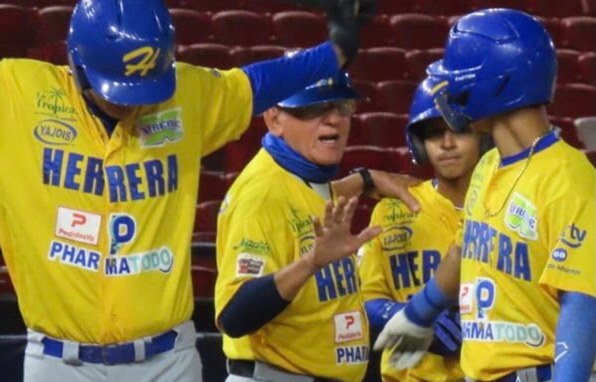 Herrera planta cara y saca valioso triunfo ante Coclé