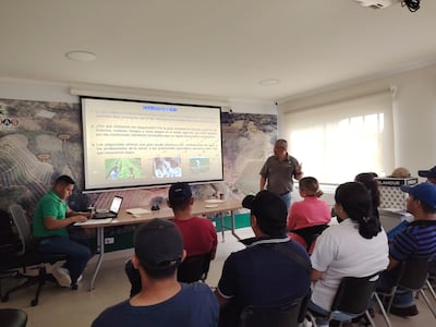 Capacitan a trabajadores de Panamá Oeste para aplicar plaguicidas de forma segura