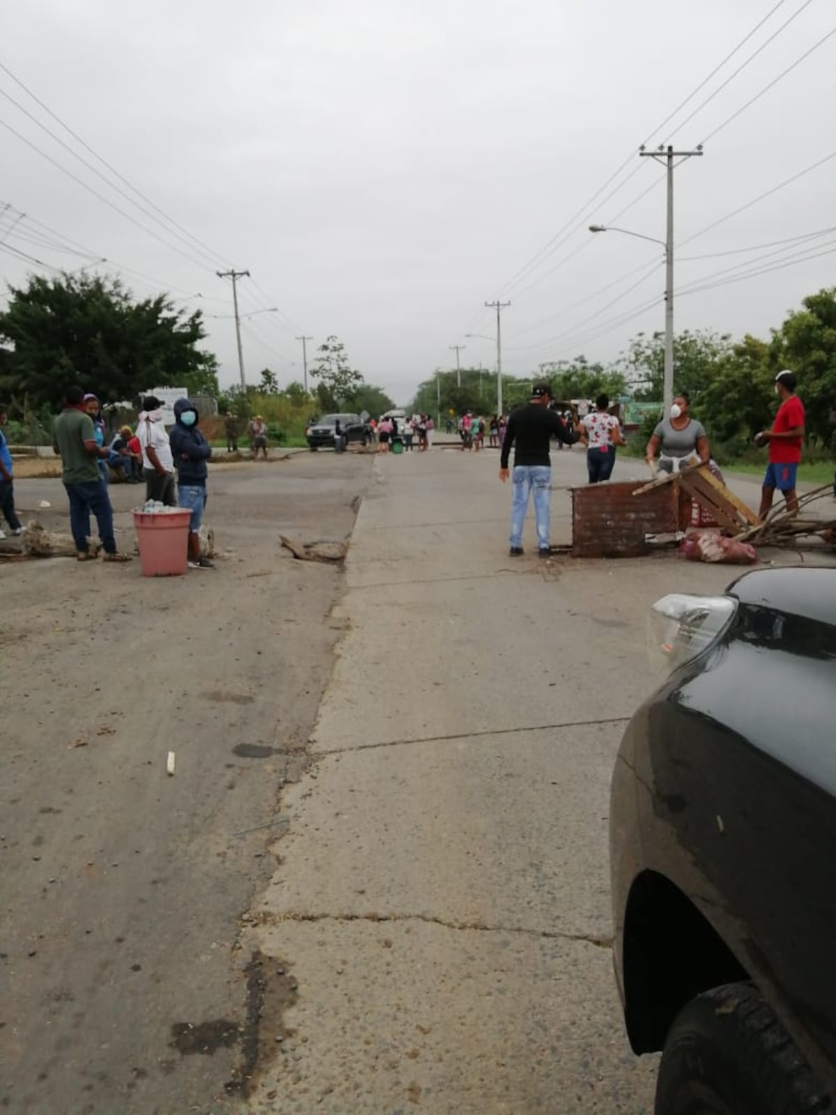 Cierran la Interamericana. Chepanos exigen bono o comida. Video