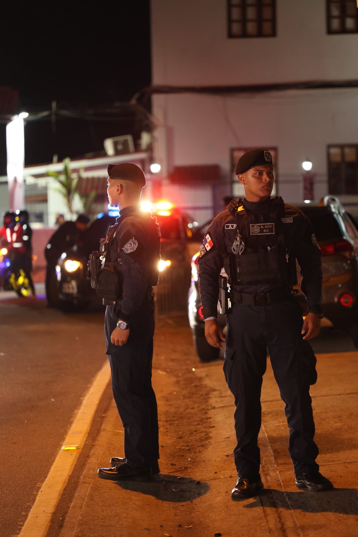 Sin piedad, al estilo Bukele. No respetaron el horario y caen en barrida nocturna en San Miguelito: 38 aprehendidos y dos menores retenidos 