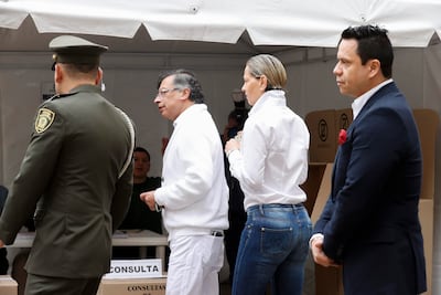 Gustavo Petro llama a votar por el interés general en elecciones legislativas de Colombia