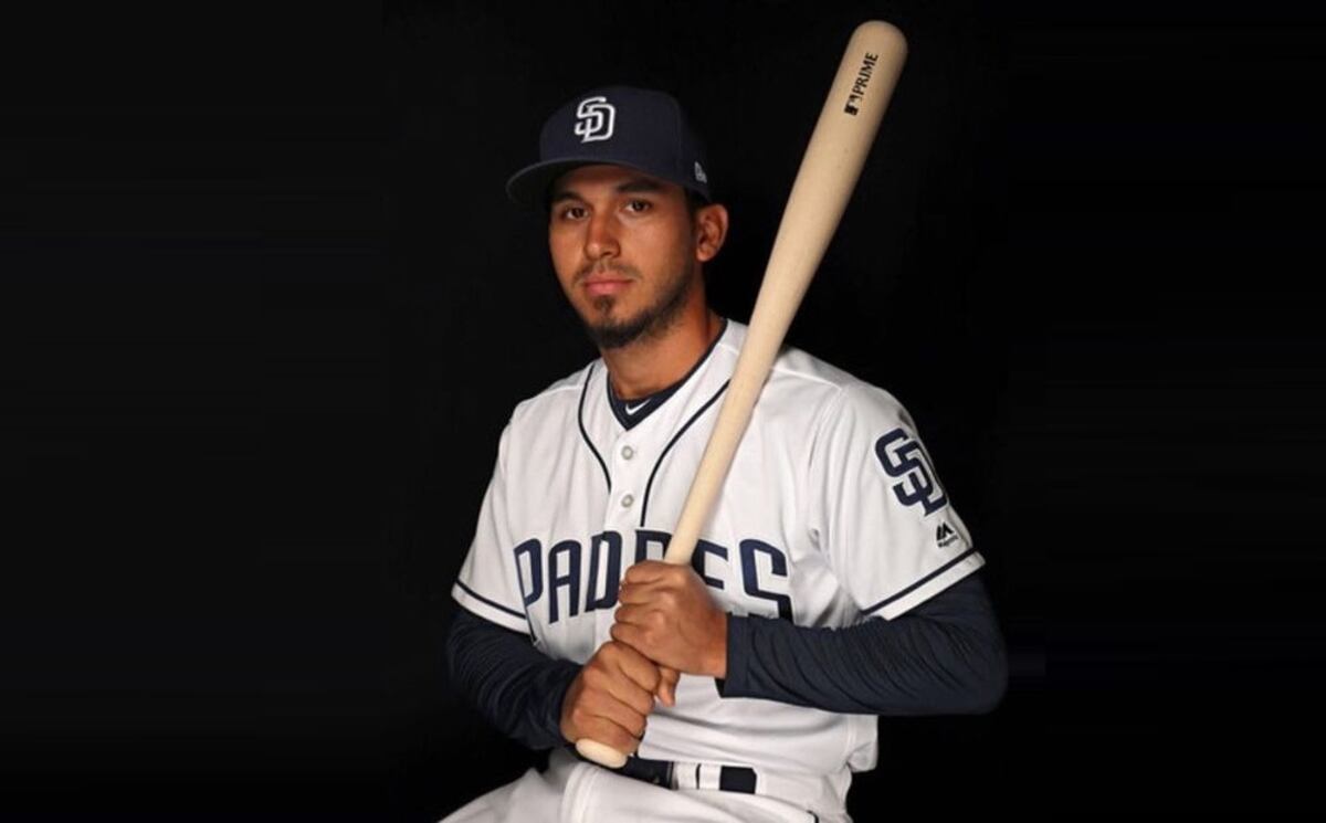 Padres llaman a Javy Guerra; será el panameño 60 en las Grandes Ligas