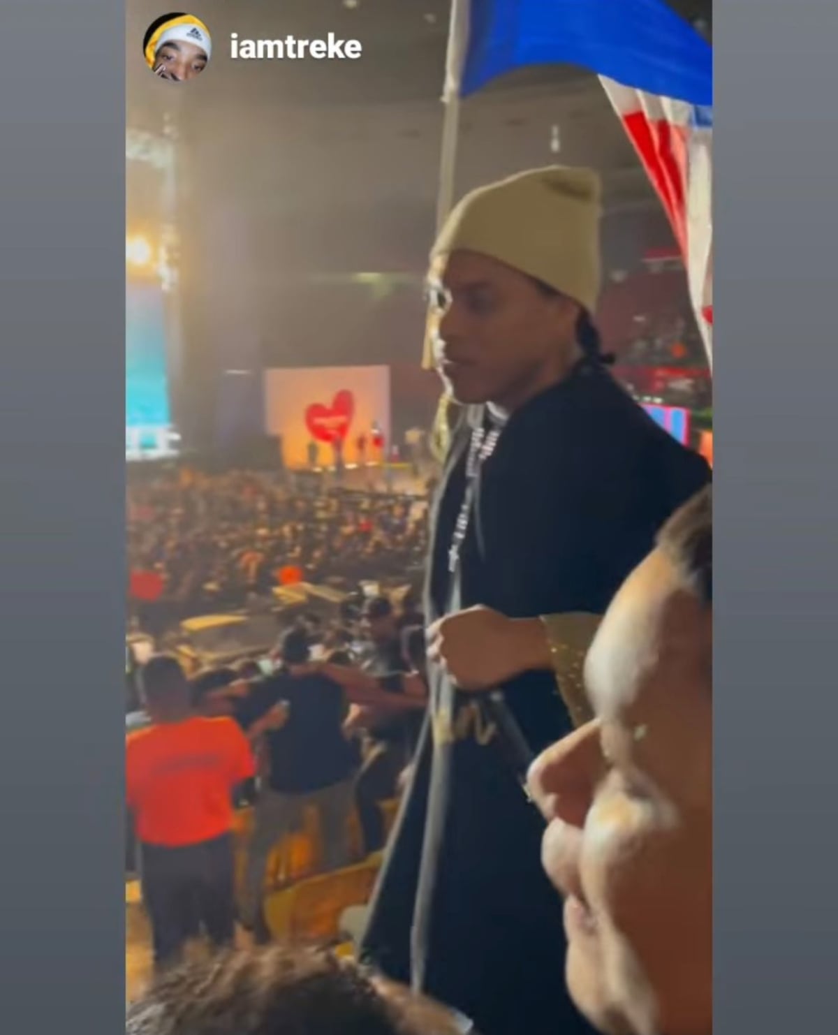 Bugaman, El Tachi, Jorkan, Yemil, Tot y Anyuri rompieron en la tarima de La Teletón 20-30