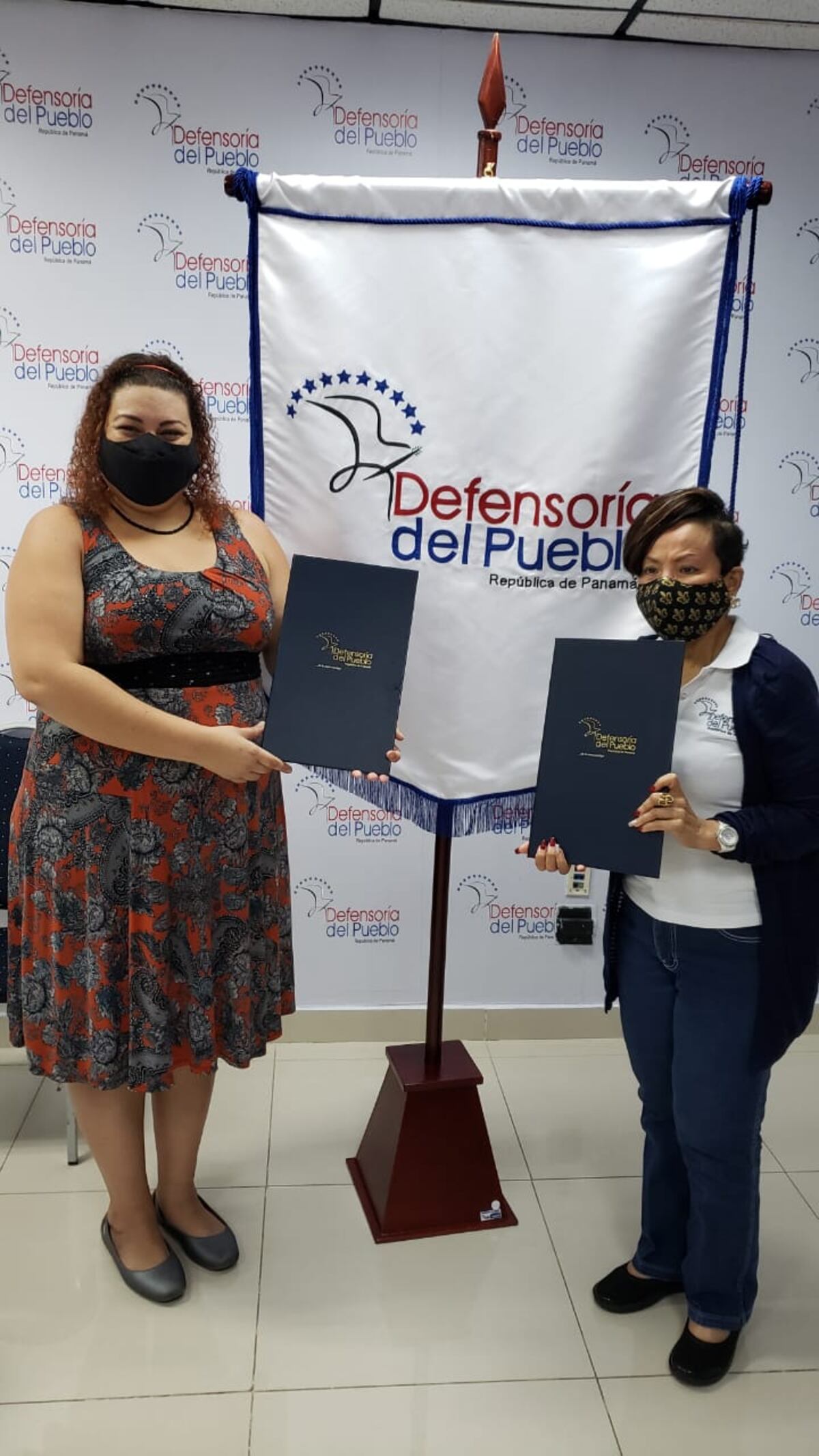 Hito histórico. Comunidad LGBTIQ+ firma acuerdo con la Defensoría del Pueblo