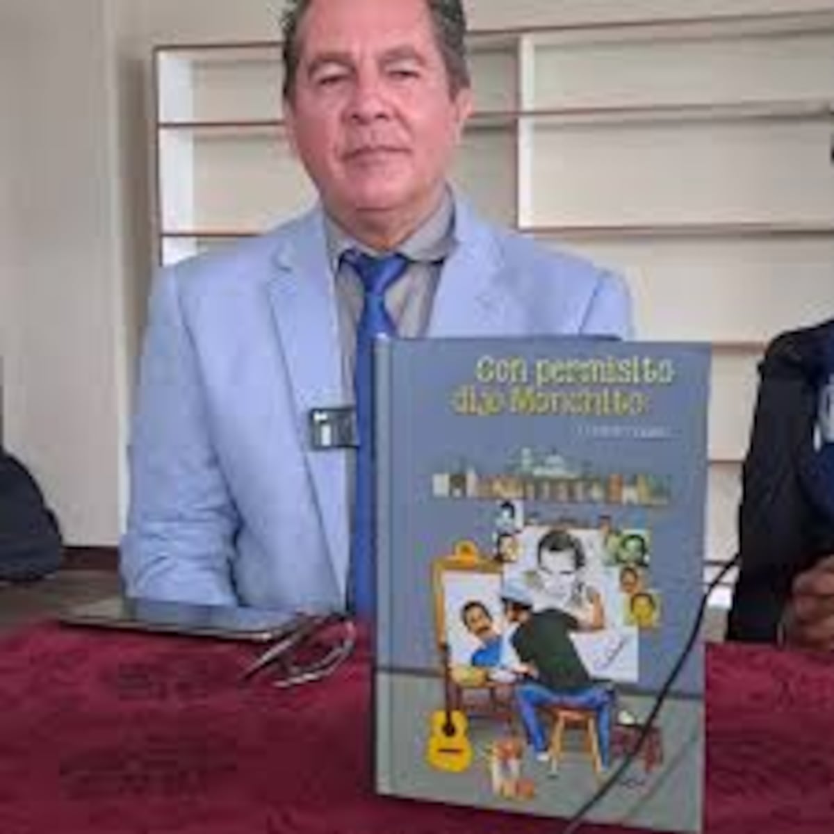 ‘Con permisito, dijo Monchito’, la biografía de Ramón Valdés escrita por su hijo