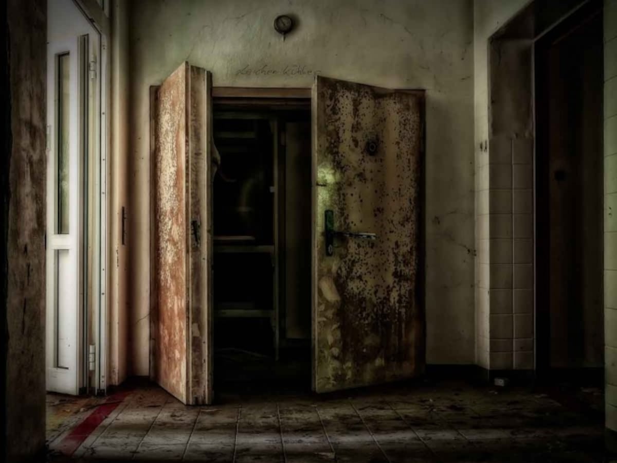 Mujer guardó el cadáver de su esposo en congelador por 10 años. Chequea donde sucedió