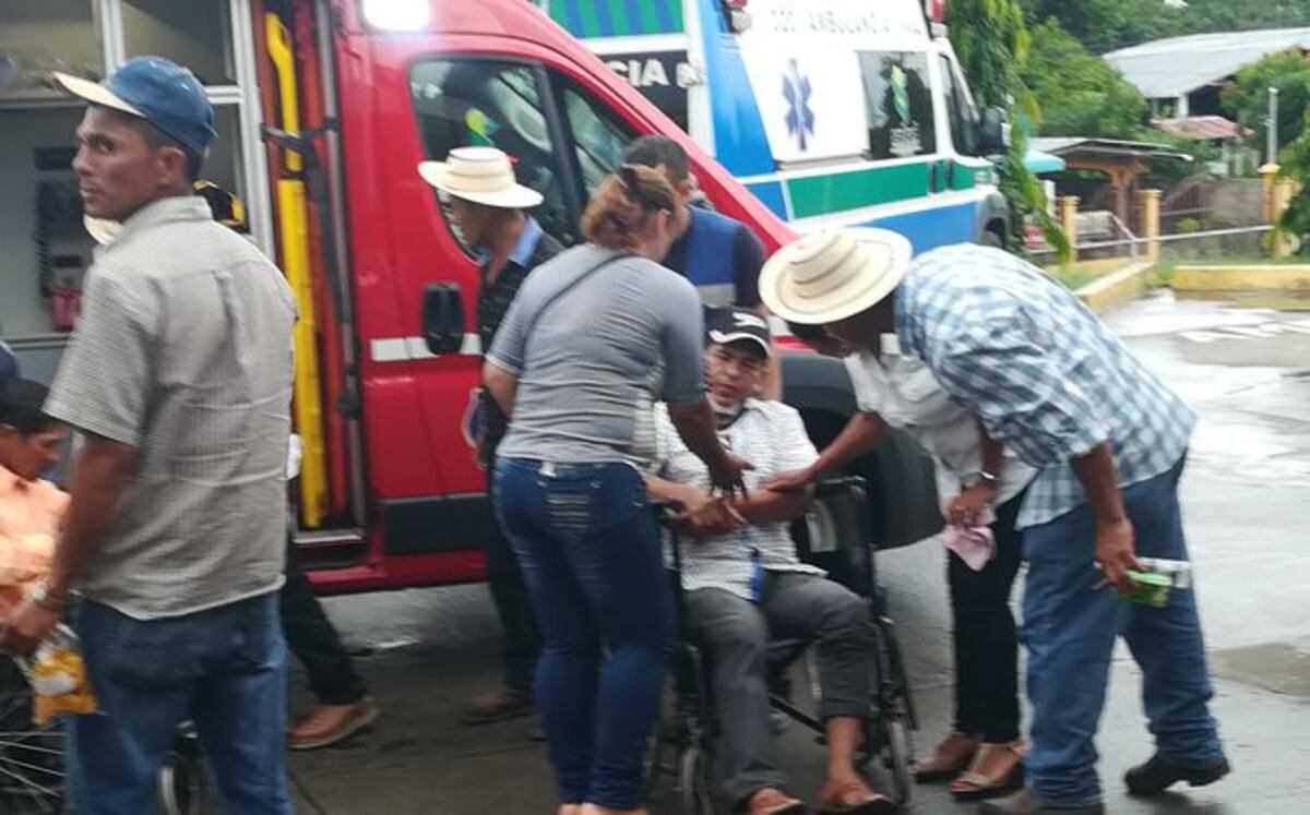 Auto se queda sin frenos y se vuelca en La Pintada. Hay heridos 