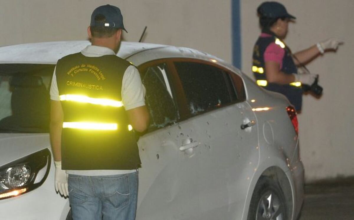 Tras la pista de responsables en doble crimen
