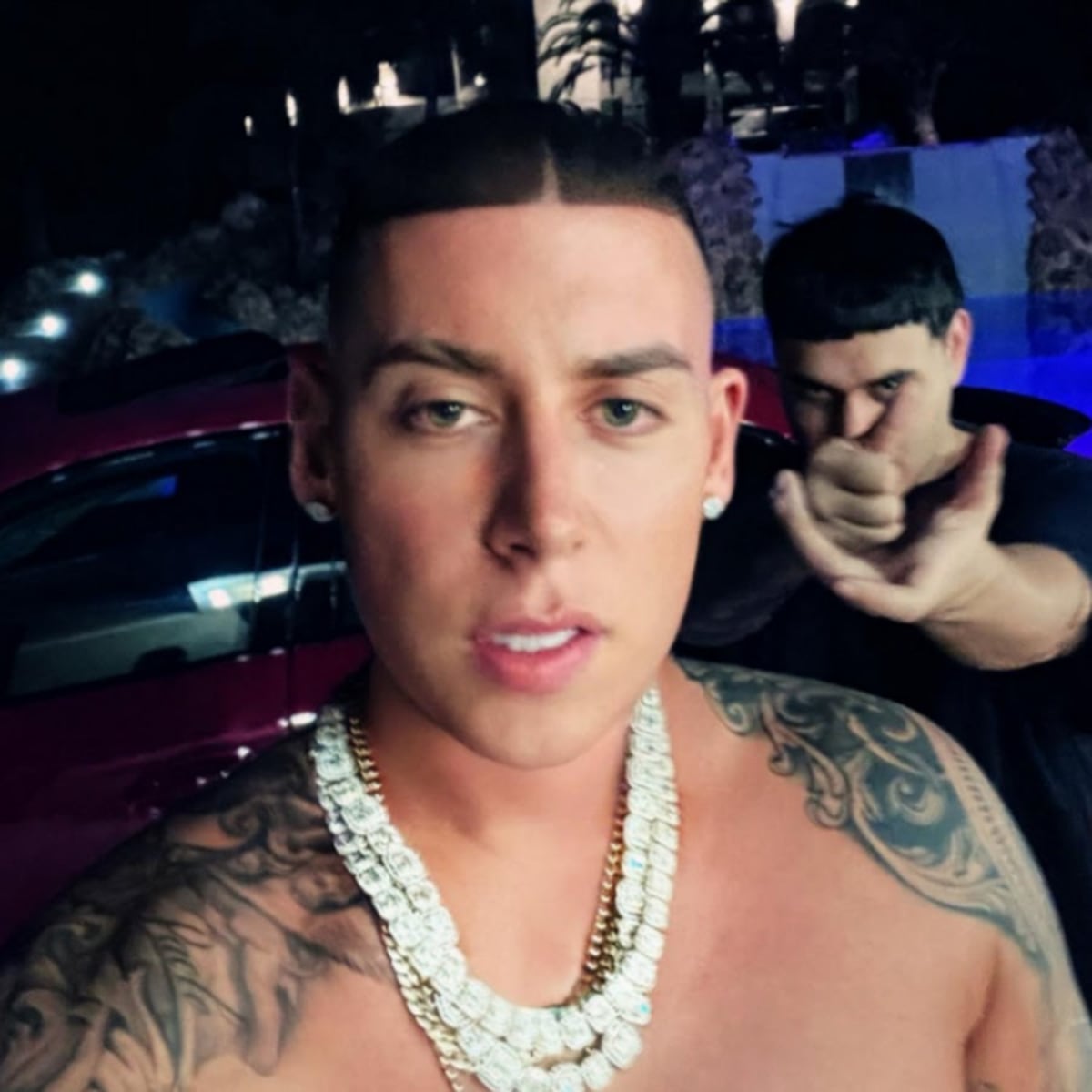 Artista Cosculluela condenado a tres años por violencia machista