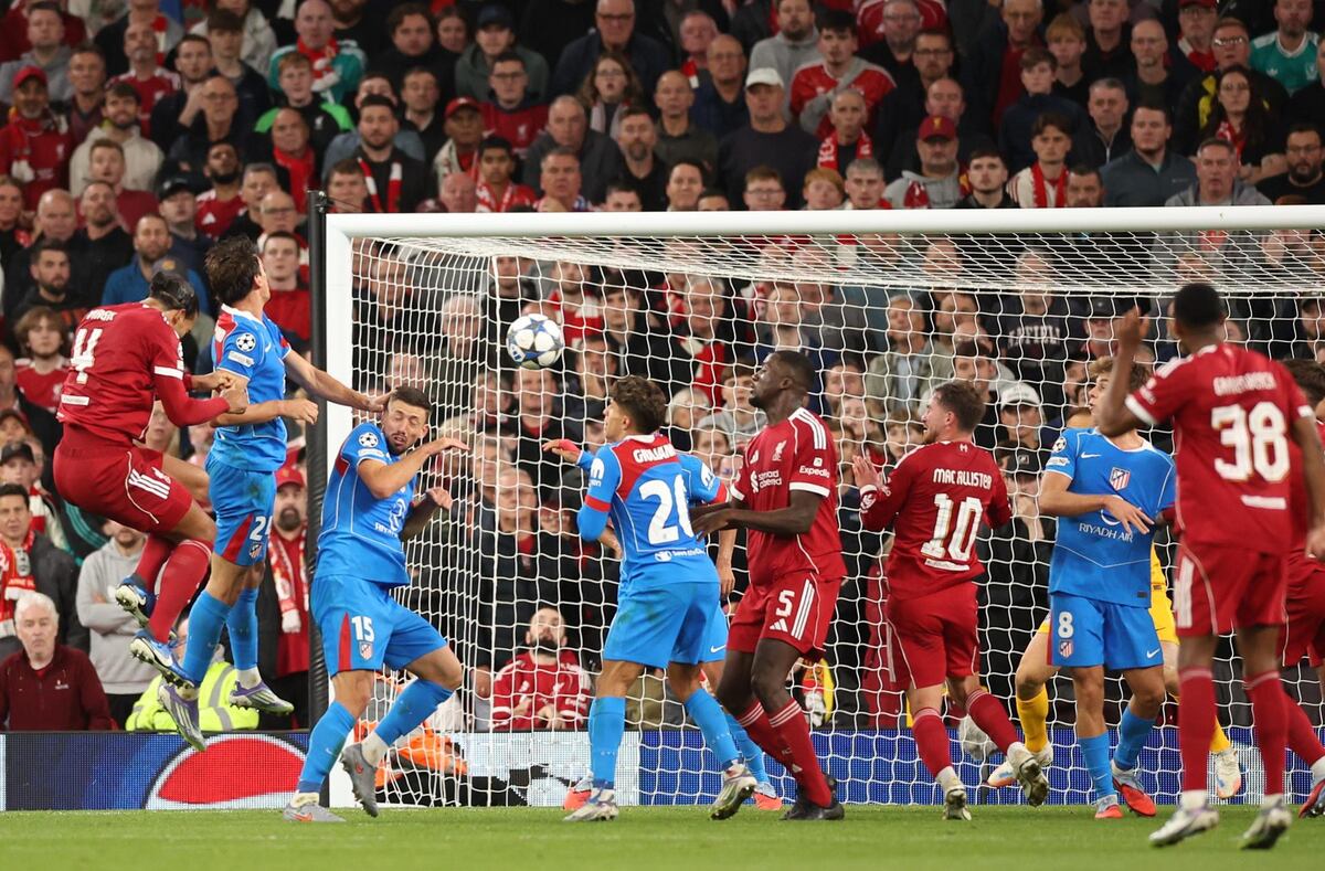 Van Dijk salva al Liverpool con gol agónico ante el Atlético en Anfield