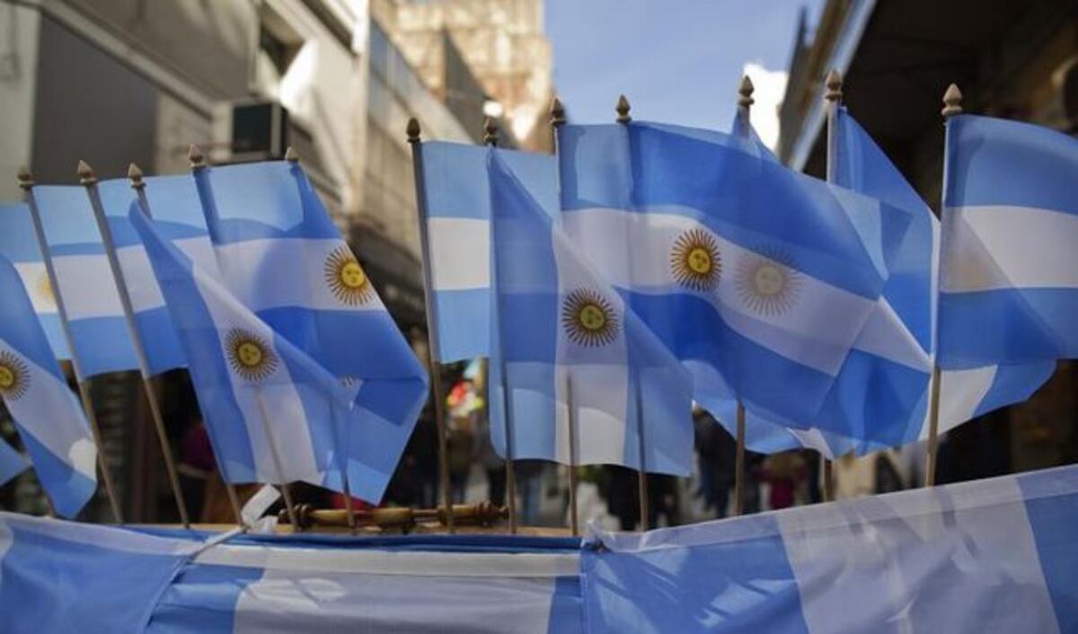 FMI asegura que sigue comprometido en asistir a Argentina