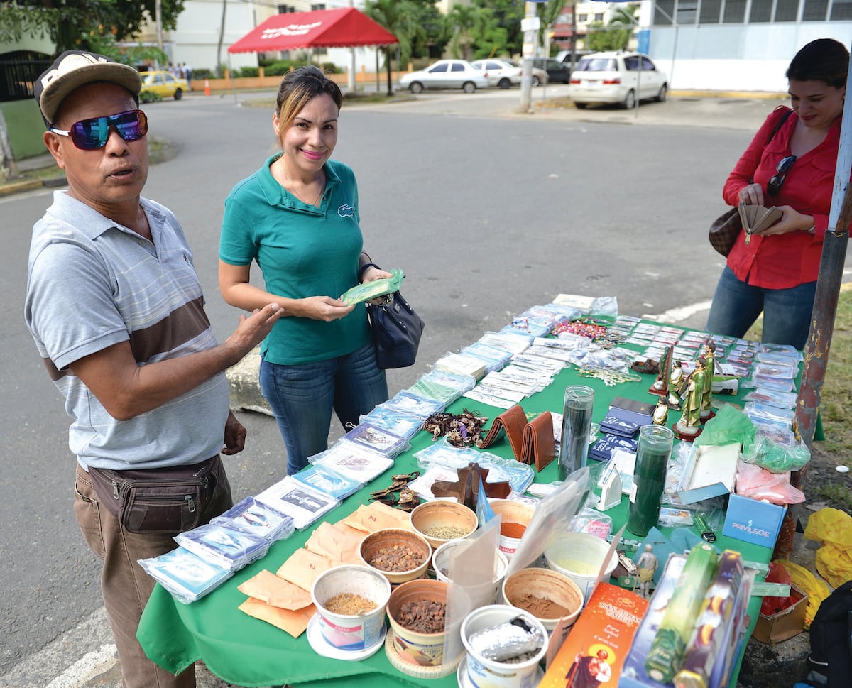 Católicos panameños festejan el día de San Judas Tadeo