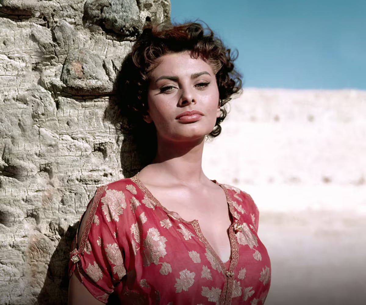Sophia Loren a sus 91 años y su belleza natural sin cirugías y looks eternos