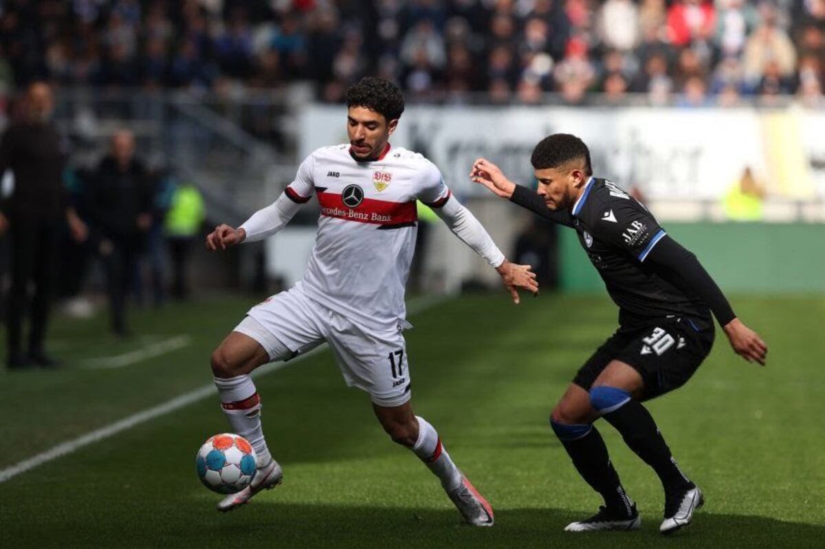 Andrés Andrade regresa a la titularidad en Alemania