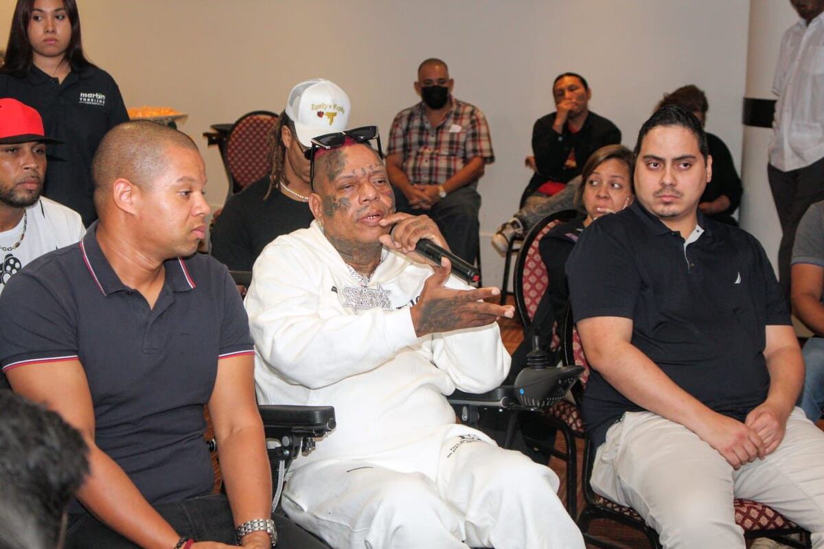 Japanese y otros artistas se reúnen con Martín Torrijos para hablar de los desafíos que enfrentan como la jubilación o seguridad social