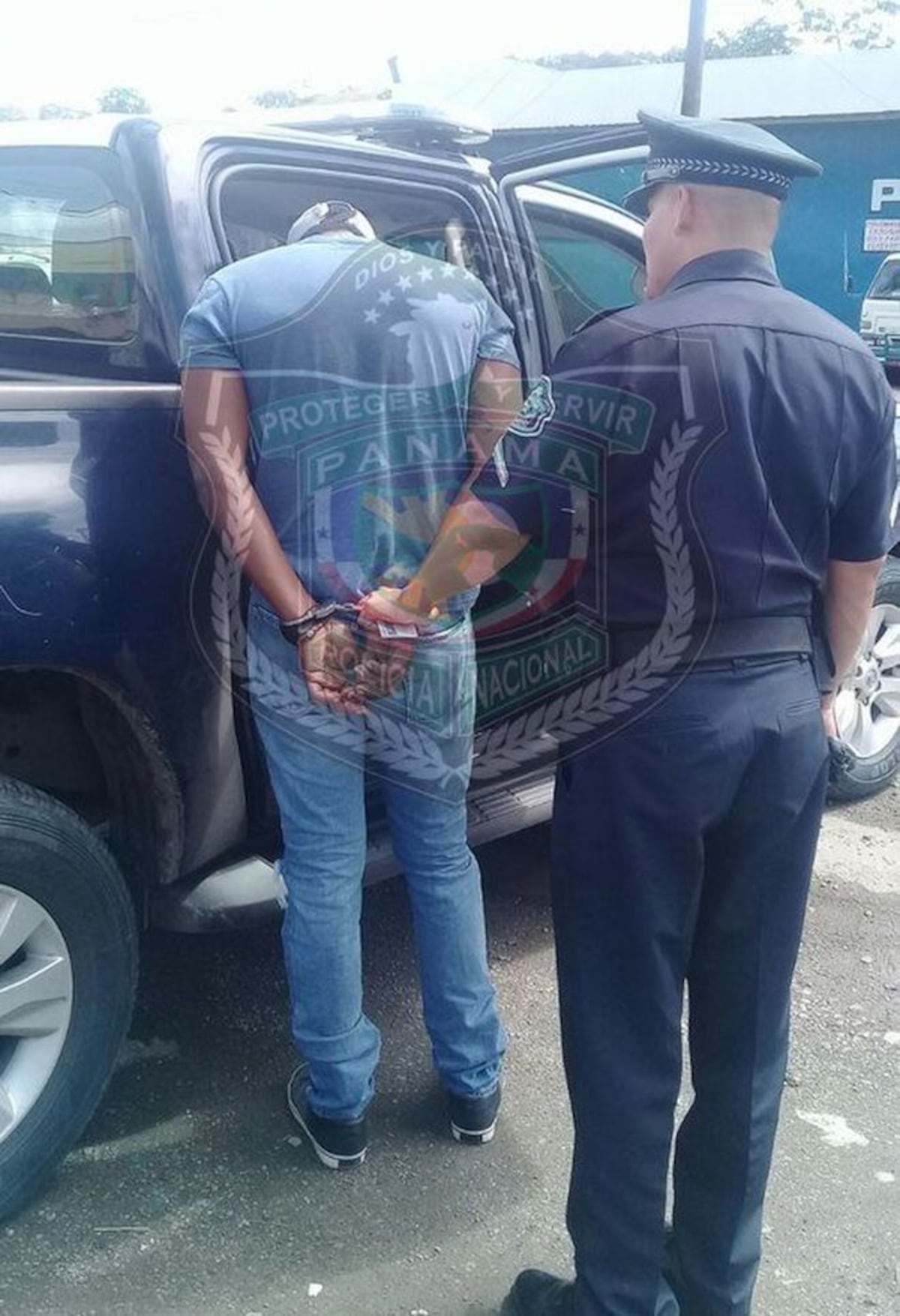 ¡UF!  Peligroso reo fugado se escondía en Felipillo. Lo pillan