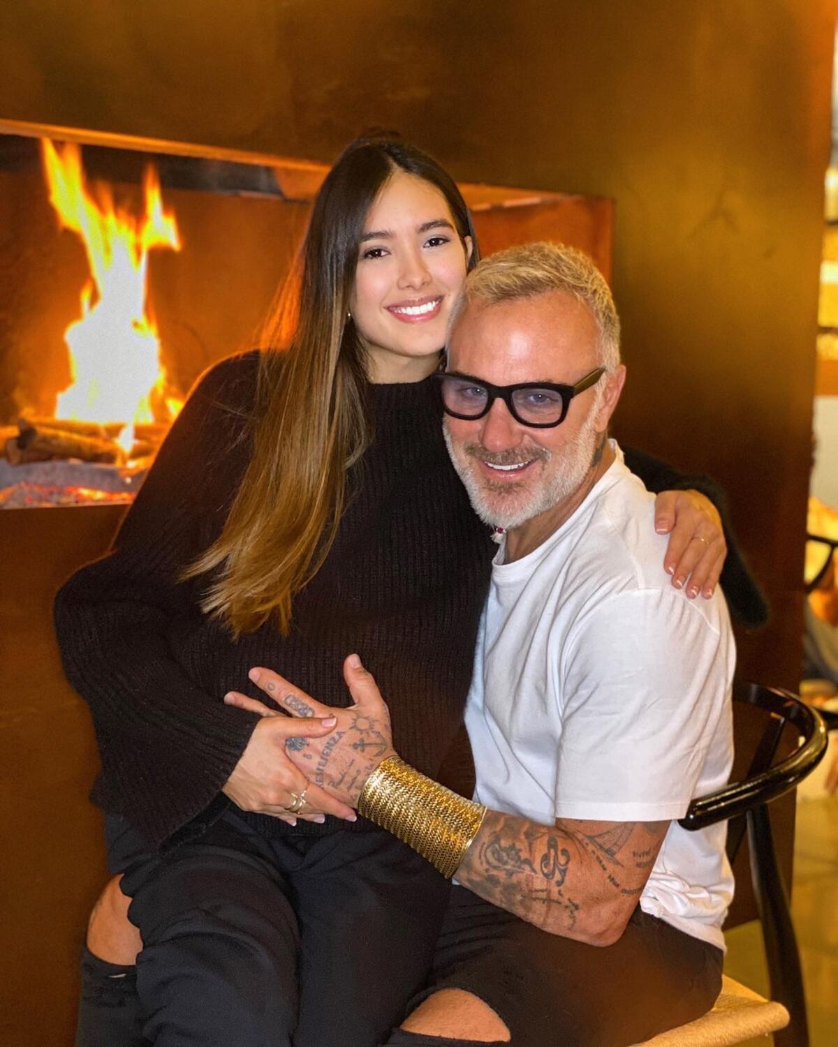 El multimillonario influencer Gianluca Vacci, de 53 años, y su novia de 25 años, ya son padres. Revelan el nombre de su bebé