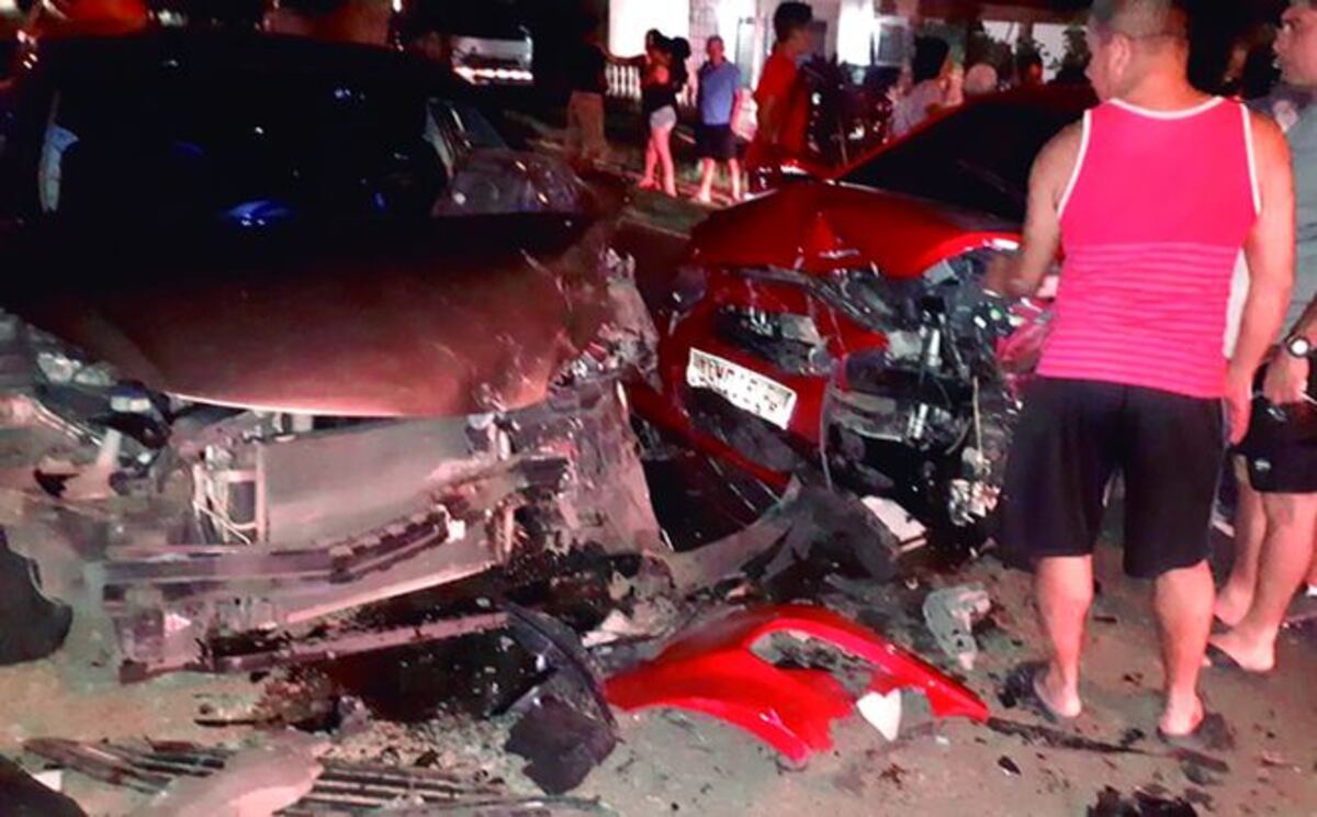 ¡AUCH! Dos mujeres con menores abordo se chocan fuertemente en Chiriquí