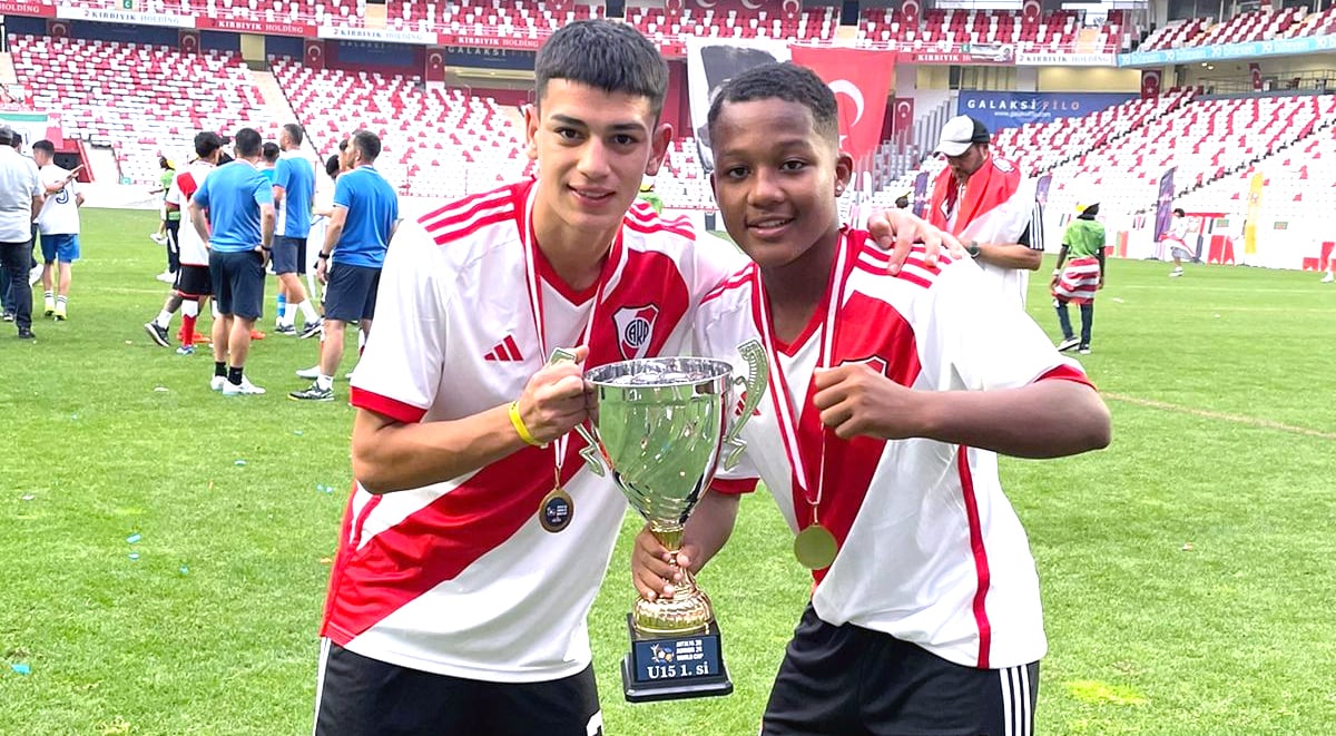 Desde Panamá hasta River Plate, la increíble historia del panameño Estevis López