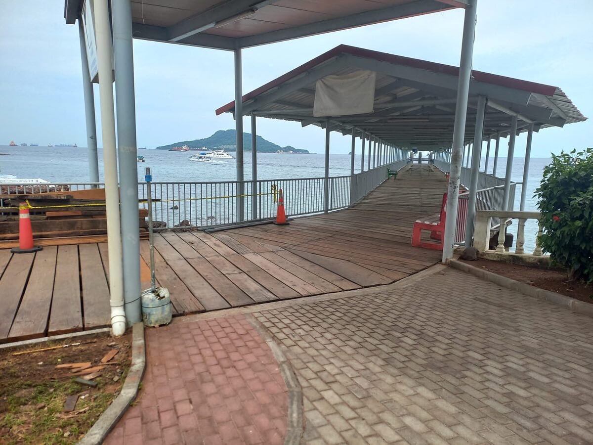 El muelle de Taboga vuelve a estar operativo tras daños por fuertes oleajes