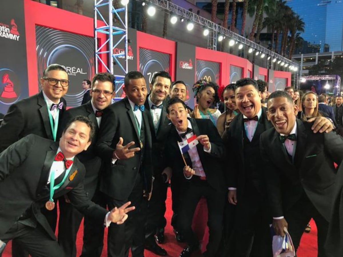 Panameños de Afrodisíaco revelan el secreto de su vestuario en los Grammys.