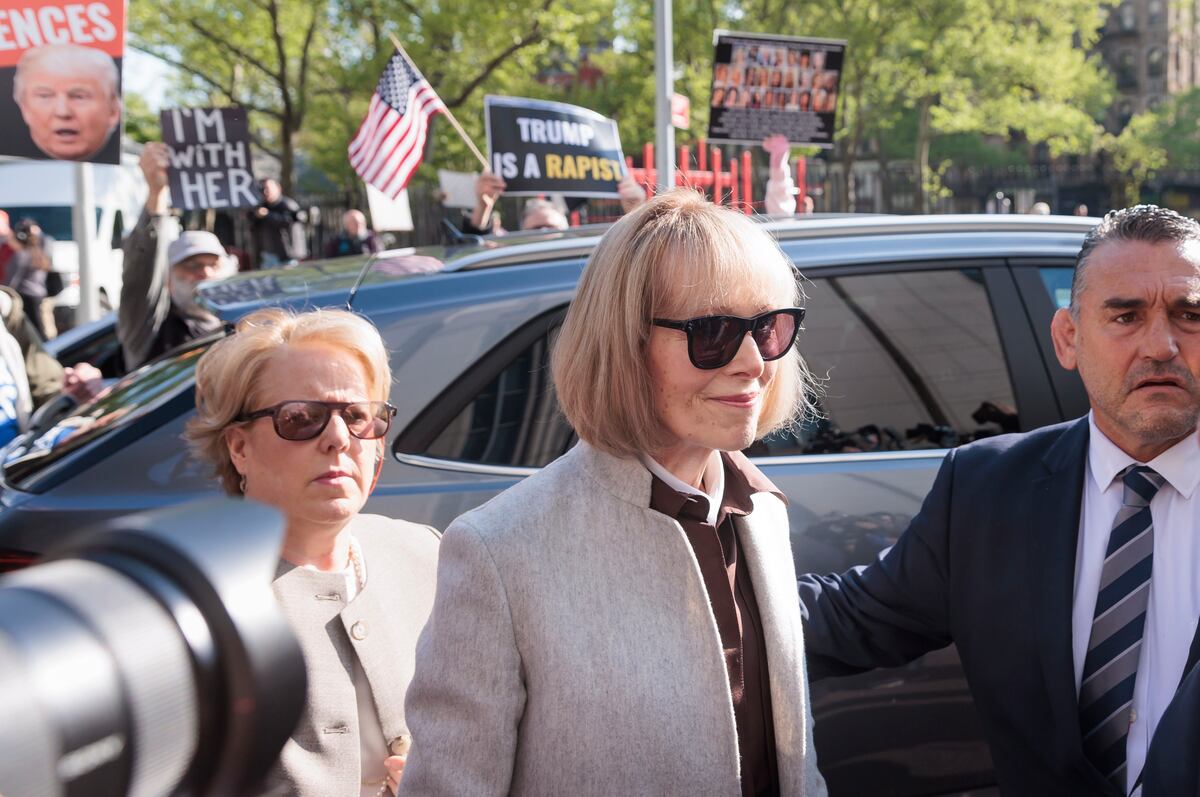 Jurado condena a Donald Trump por varios delitos