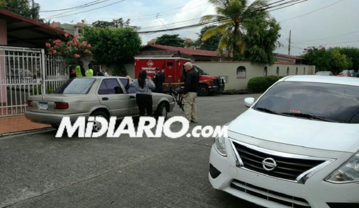 LOS DEJAN SIN ZAPATOS Y SE LLEVAN TODO. Asaltan carro blindado en Chanis | VIDEO