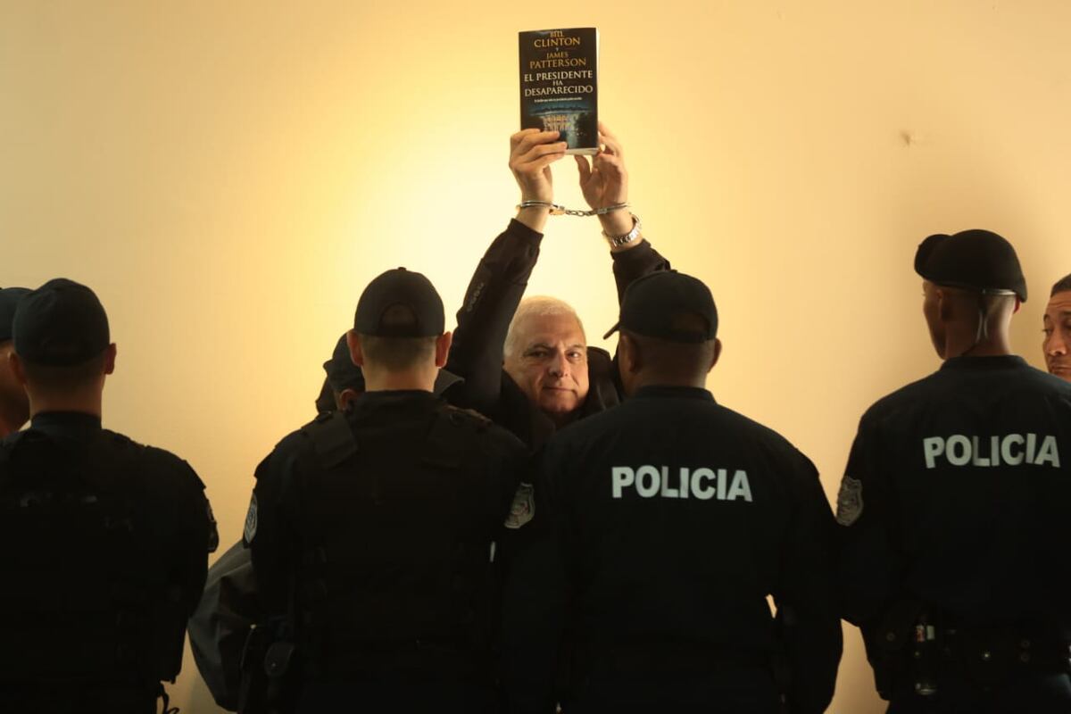 Defensa de Martinelli presenta 28 pruebas testimoniales y 87 documentales 