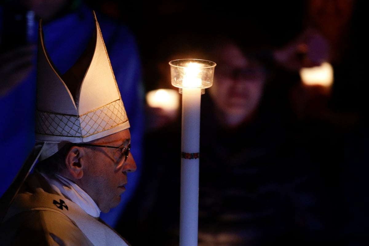 Papa Francisco renuncia a oficiar la Vigilia Pascual