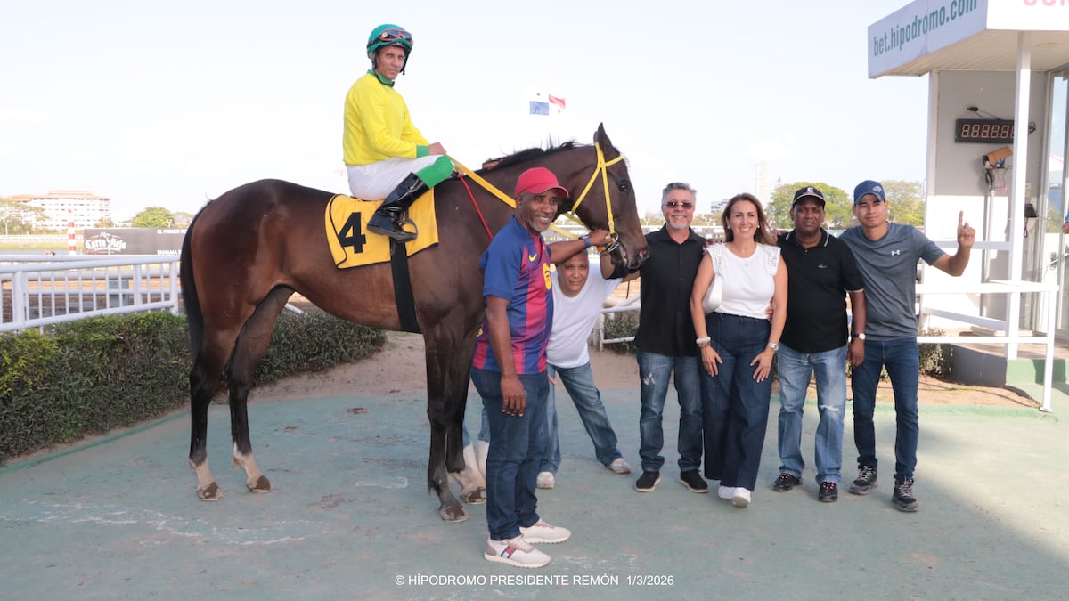 ¡El Sajón los dejó atras con dos cuerpos en el Hándicap Alonso Edward del Hipódromo Presidente Remón!