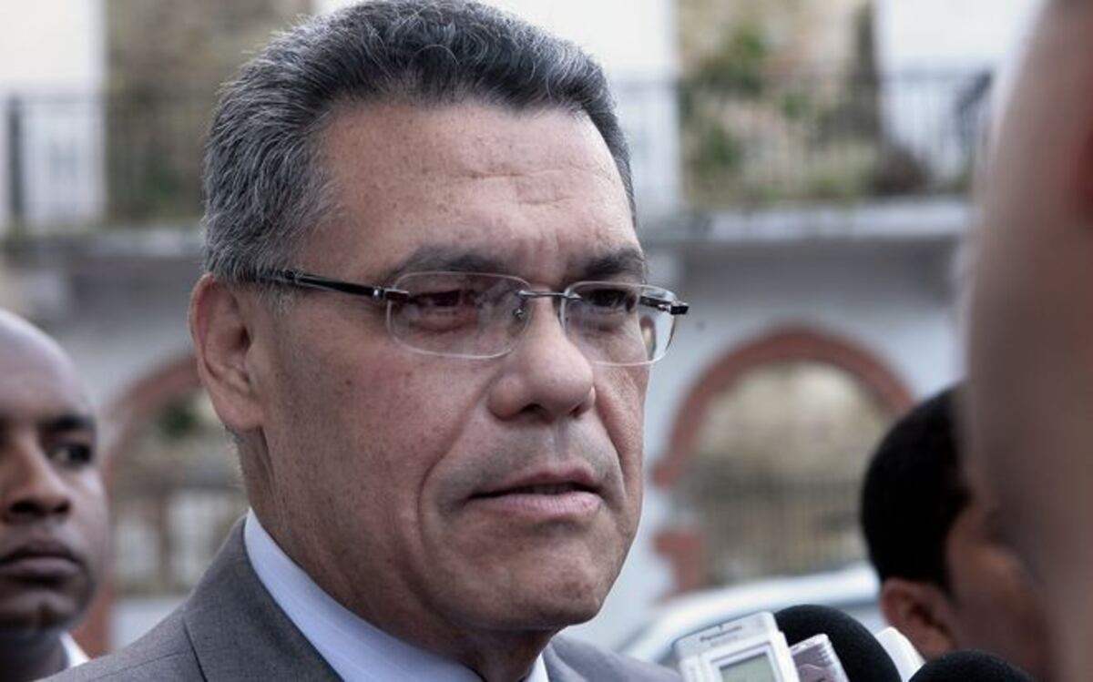 Reaparece Bosco Ricardo Vallarino. Le diremos con qué